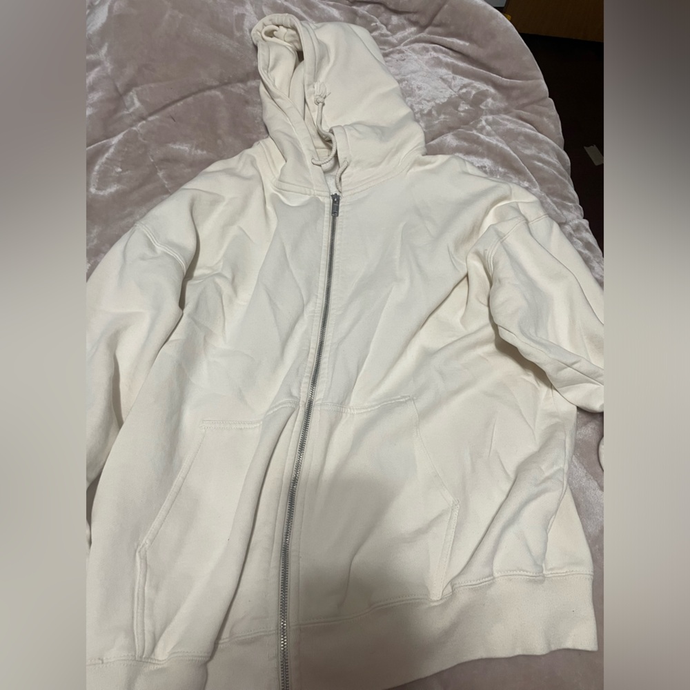 Brandy Melville Christy hoodie